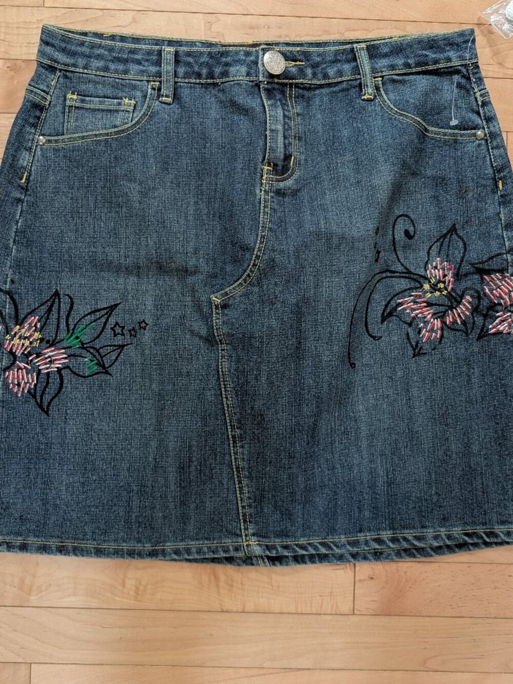 Women's Ashley Stewart Embroidered Tri-Blend Jean Skirt - Size 10